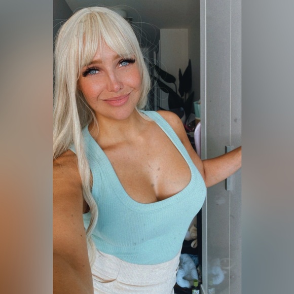 ***SOLD*** π΅πΆ Kookai Icon Scoop Tank Size 1 (38) Pastel Green πΆπ΅ BNWT - Picture 5 of 11